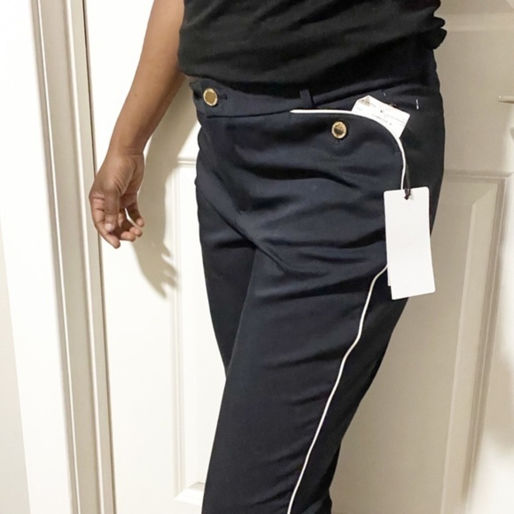 Ivanka trump pant with white strap and gold botton